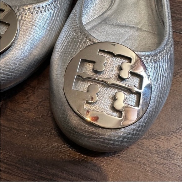 Tory Burch Reva Ballet silver metallic flats with metal logo Holiday party flats